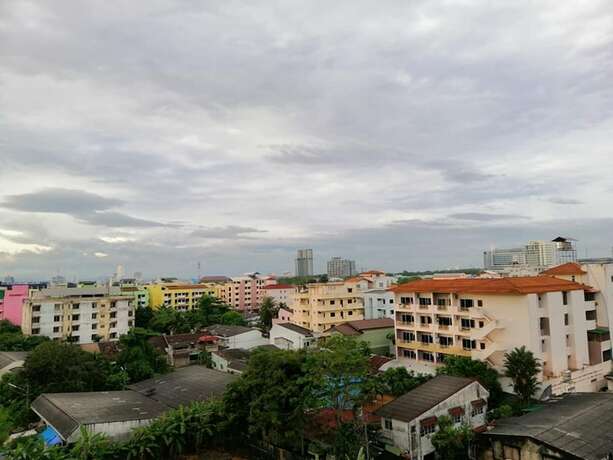 Imagen de los exteriores del Hotel W Apartment Hat Yai. Foto 9