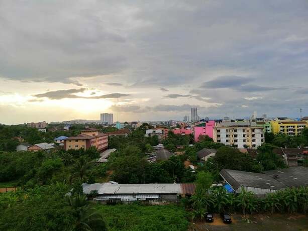 Imagen de los exteriores del Hotel W Apartment Hat Yai. Foto 10