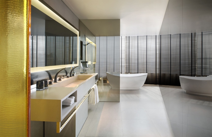 Imagen de la habitación del Hotel W Bangkok. Foto 8