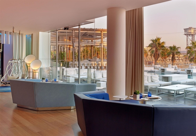 Imagen del bar/restaurante del Hotel W Barcelona. Foto 9