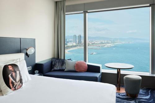 Imagen de la habitación del Hotel W Barcelona. Foto 14