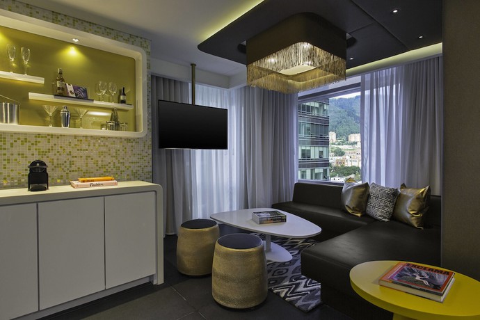 Imagen de la habitación del Hotel W Bogota. Foto 14