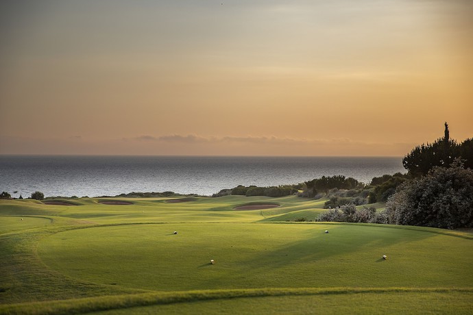 Imagen de los exteriores del Hotel W Costa Navarino. Foto 13