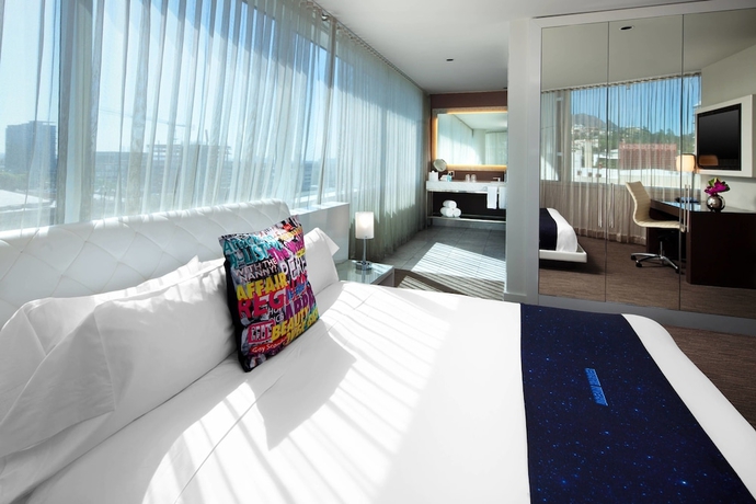 Imagen de la habitación del Hotel W Hollywood. Foto 11