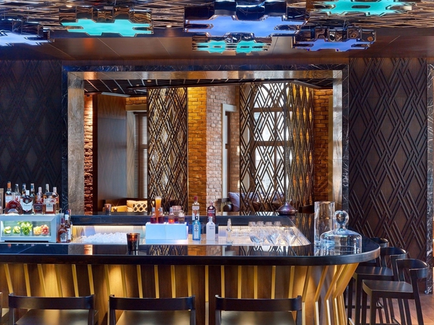 Imagen del bar/restaurante del Hotel W Istanbul. Foto 2