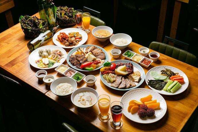 Imagen del bar/restaurante del Hotel W Jiwoo Resort. Foto 4