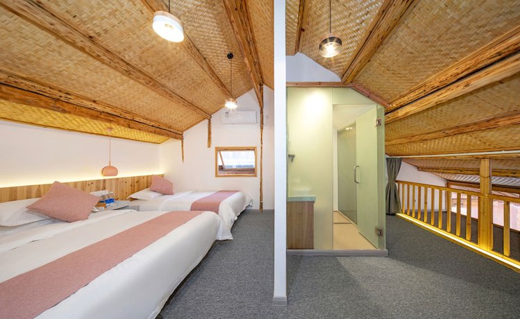 Imagen de la habitación del Hotel W Lodge. Foto 10