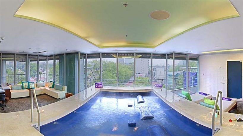 Imagen de la piscina del Hotel W Mexico City. Foto 16