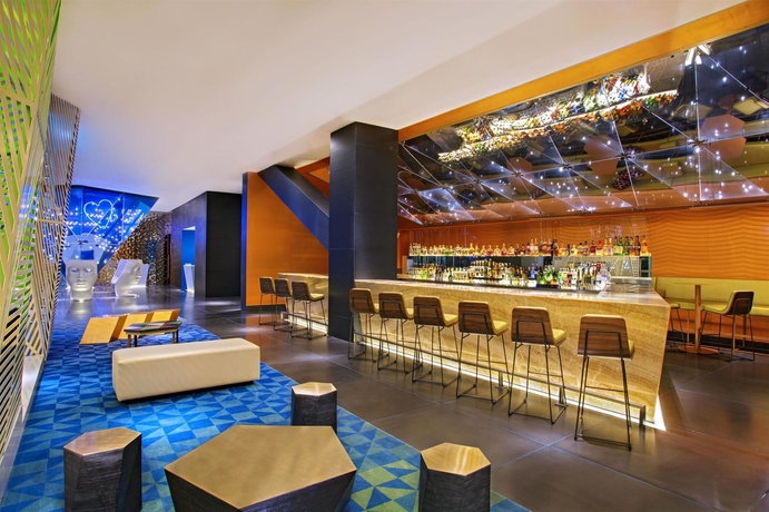 Imagen del bar/restaurante del Hotel W Mexico City. Foto 2