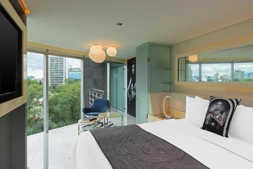 Imagen de la habitación del Hotel W Mexico City. Foto 18