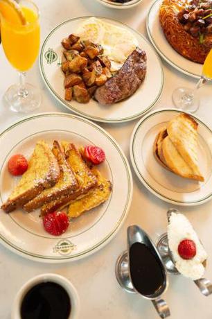 Imagen general del Hotel W Minneapolis - The Foshay. Foto 1