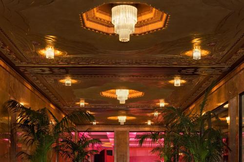 Imagen general del Hotel W Minneapolis - The Foshay. Foto 4