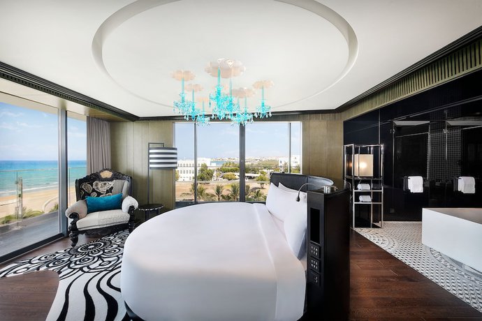 Imagen de la habitación del Hotel W Muscat. Foto 13