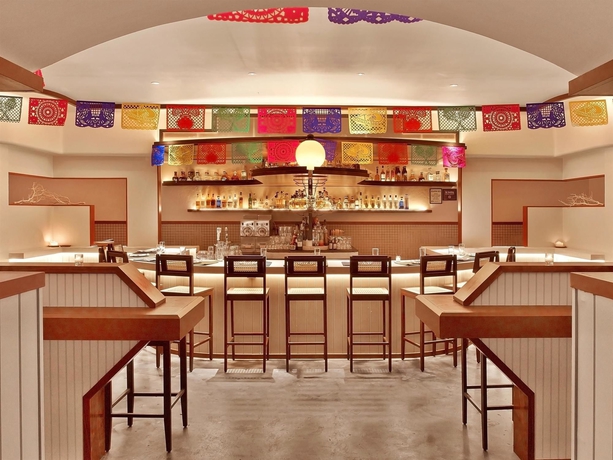 Imagen del bar/restaurante del Hotel W New York - Times Square. Foto 2