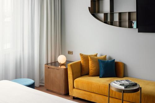 Imagen de la habitación del Hotel W Prague. Foto 10