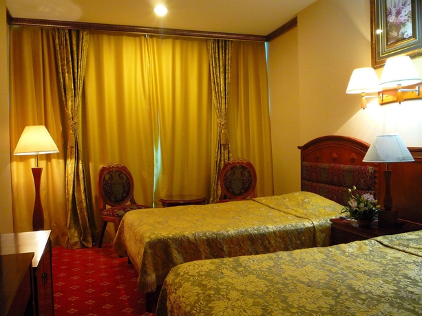 Imagen de la habitación del Hotel W Regal Boutiqueandspa. Foto 5