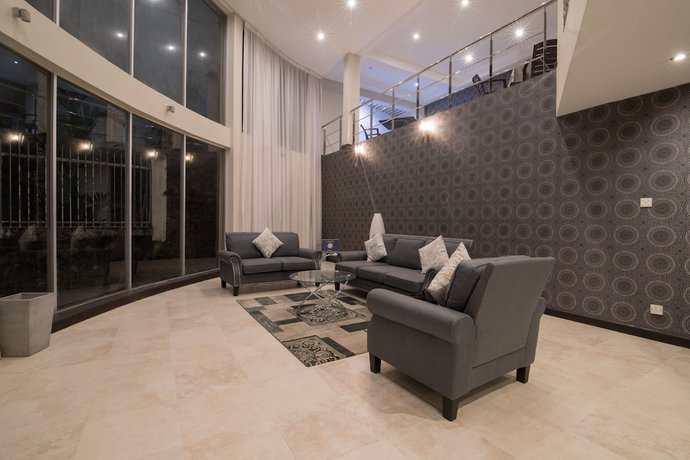 Imagen de los interiores del Hotel W Residence Kandy. Foto 14