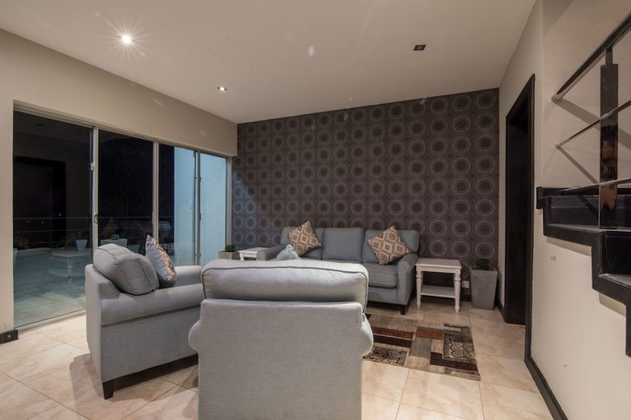 Imagen de los interiores del Hotel W Residence Kandy. Foto 17