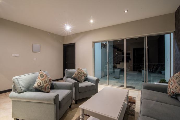 Imagen de los interiores del Hotel W Residence Kandy. Foto 18