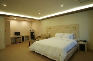 Imagen de la habitación del Hotel W Shinjeju. Foto 7
