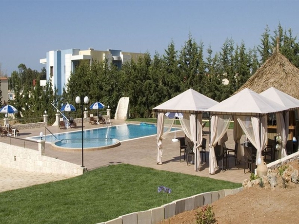Imagen general del Hotel W Suites. Foto 9