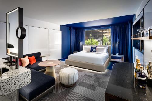 Imagen de la habitación del Hotel W Toronto. Foto 20