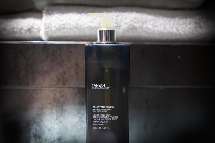 Imagen de la habitación del Hotel W14. Foto 6