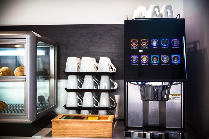 Imagen del bar/restaurante del Hotel W14. Foto 4