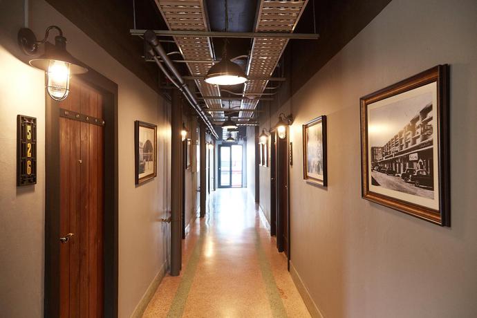 Imagen de los interiores del Hotel W22 By Burasari. Foto 12