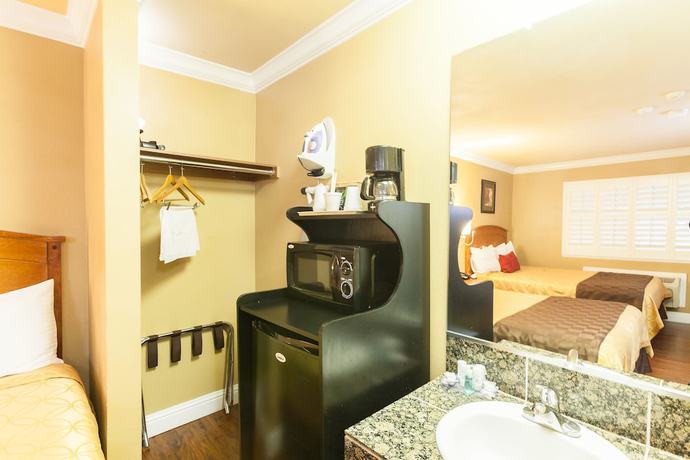Imagen de la habitación del Hotel WAFER 450. Foto 8