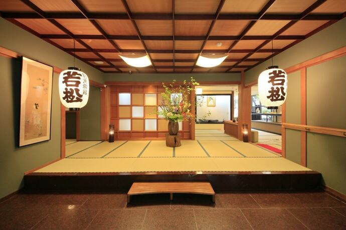 Imagen general del Hotel WAKAMATSU YUGAWARA HOT SPRING RESORT. Foto 4