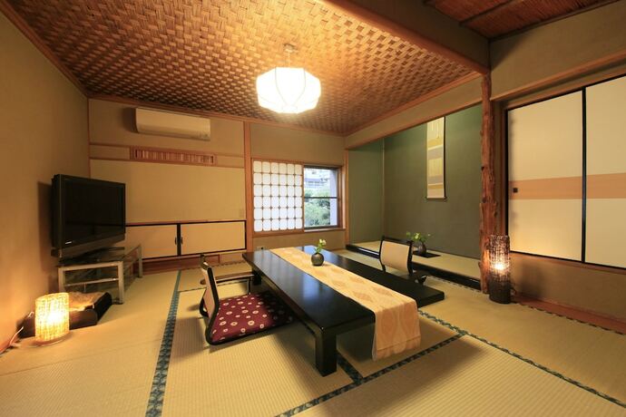 Imagen de la habitación del Hotel WAKAMATSU YUGAWARA HOT SPRING RESORT. Foto 27