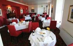 Imagen del bar/restaurante del Hotel WALTER RALEIGH, Youghal. Foto 2