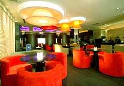 Imagen del bar/restaurante del Hotel WARNER. Foto 2