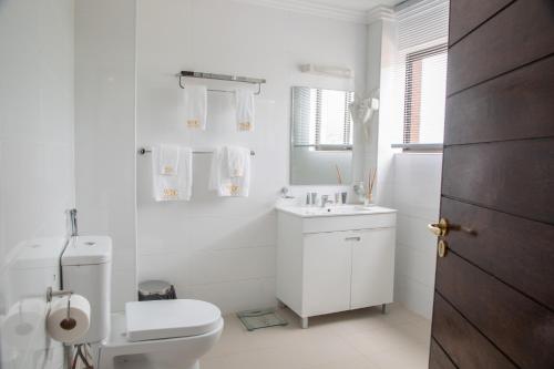 Imagen de la habitación del Hotel WDC APARTHOTEL - BUEA. Foto 15