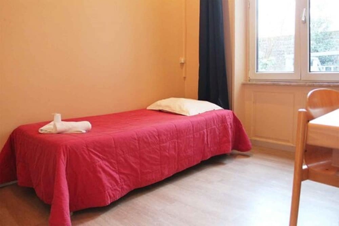Imagen de la habitación del Hotel WEBER, Estrasburgo. Foto 7