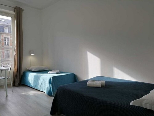 Imagen de la habitación del Hotel WEBER, Estrasburgo. Foto 10