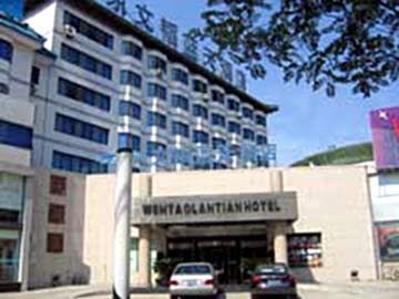 Imagen de los exteriores del Hotel WEN TAO. Foto 6