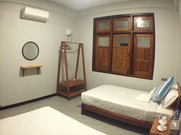 Imagen general del Hotel WEStay @ Chillax House - Ngapali - Hostel. Foto 9