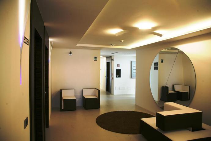 Imagen de los interiores del Hotel WHITE, Vieste. Foto 10