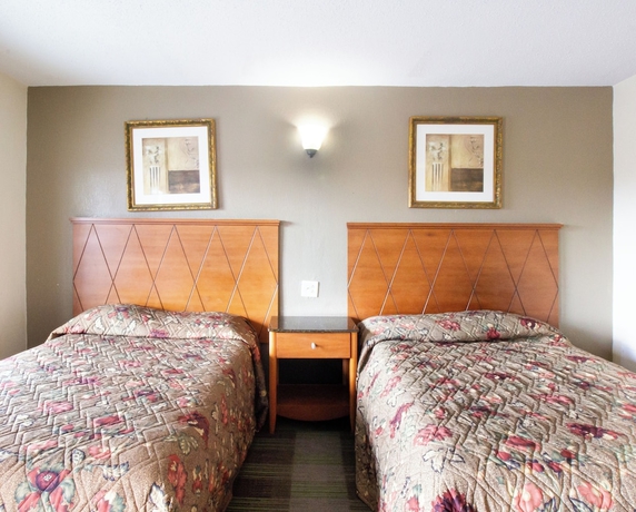 Imagen de la habitación del Hotel WHITEHOUSE MOTEL. Foto 5