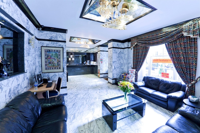 Imagen de los interiores del Hotel WHITELEAF. Foto 14