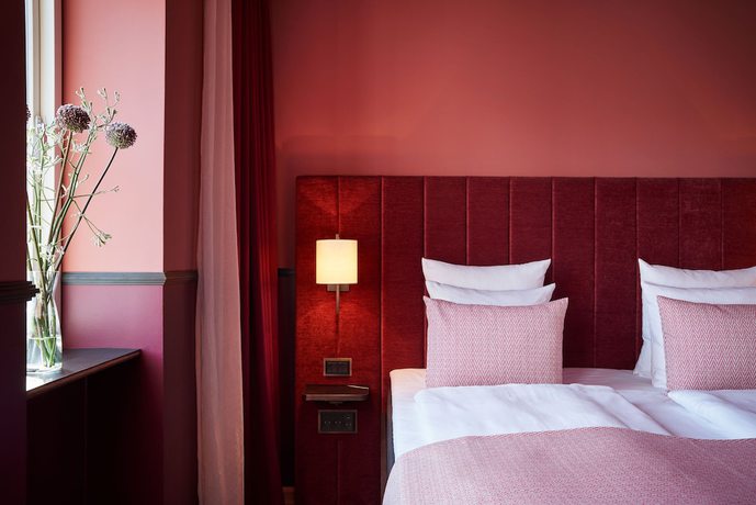 Imagen de la habitación del Hotel WIDE. Foto 19