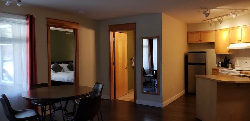 Imagen de la habitación del Hotel WINDTOWER LODGE & SUITES. Foto 19