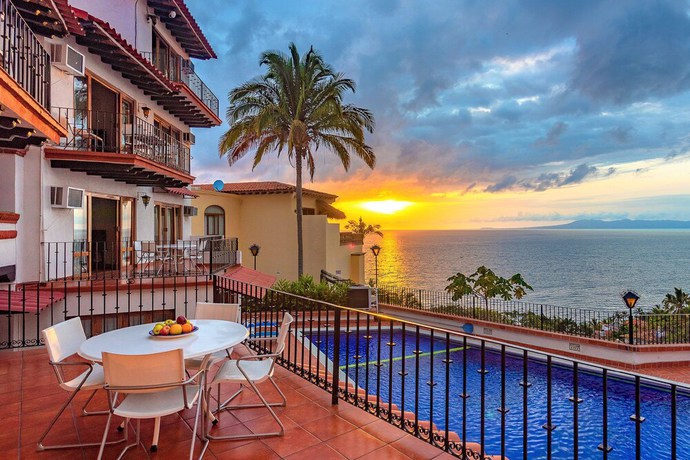 Imagen general del Hotel WIVC Conchas Chinas Condo - Stunning Ocean and Mountain Views, Close To The Beach and Romantic Zone. Foto 1