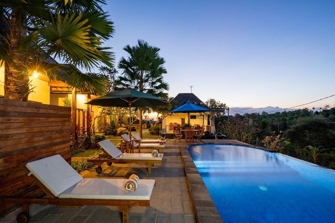 Imagen de la piscina del Hotel WK Gamat Garden. Foto 20