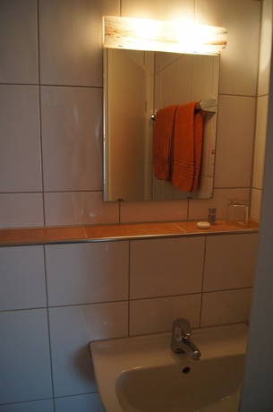 Imagen de la habitación del Hotel WOS. Foto 13