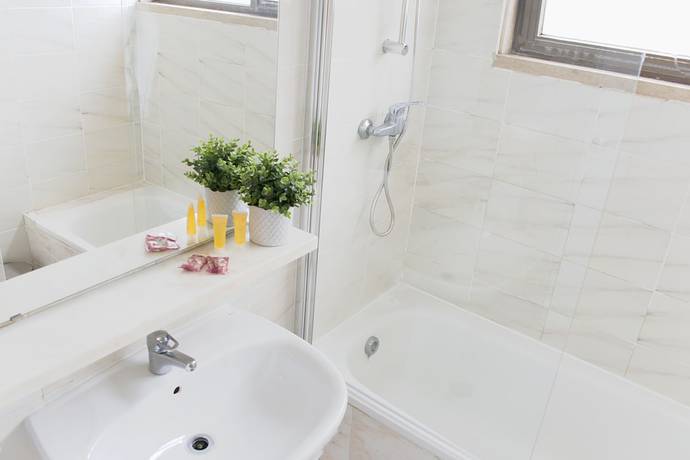 Imagen de la habitación del Hotel WOT Costa da Caparica Soul. Foto 5