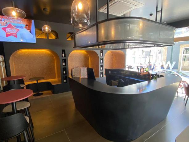 Imagen del bar/restaurante del Hotel WOT Porto. Foto 2