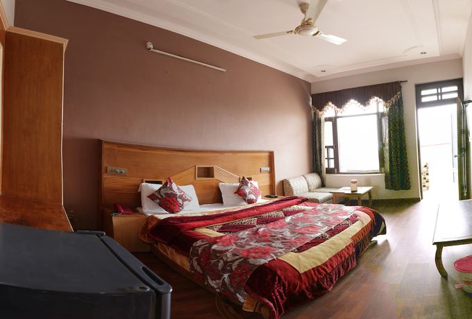 Imagen de la habitación del Hotel WOWSTAYZ Sapphire. Foto 5